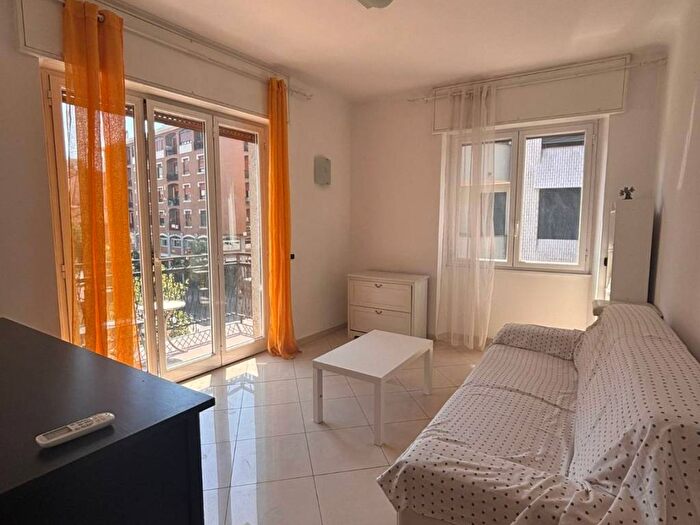 Appartamento trilocale in affitto in Via Cesare Battisti, Rondò Torretta, Sesto San Giovanni