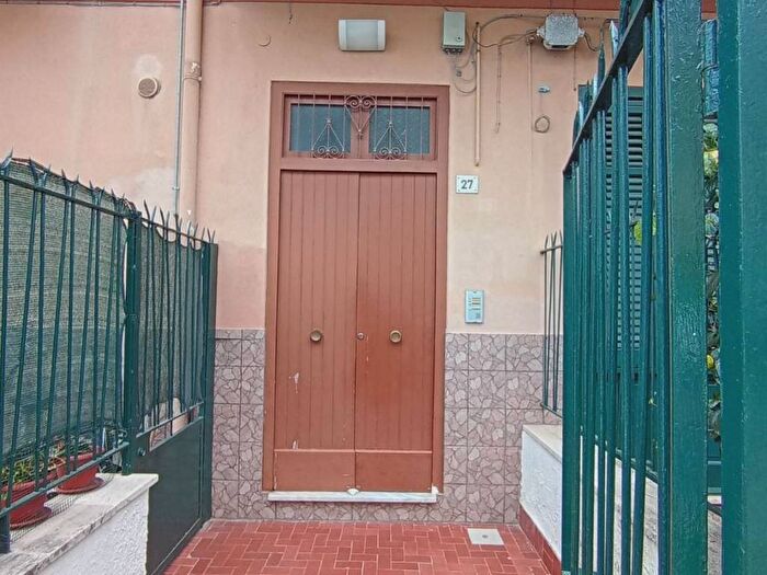 Appartamento trilocale in affitto in Via Giuseppe Stazzone, Uditore Leonardo Da Vinci Alta, Palermo