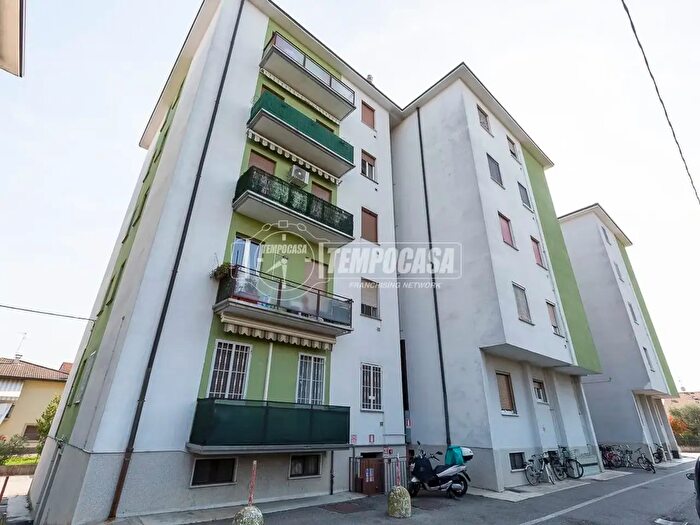 Appartamento trilocale in vendita in Via Filippo Brunelleschi, Rivolta D'Adda
