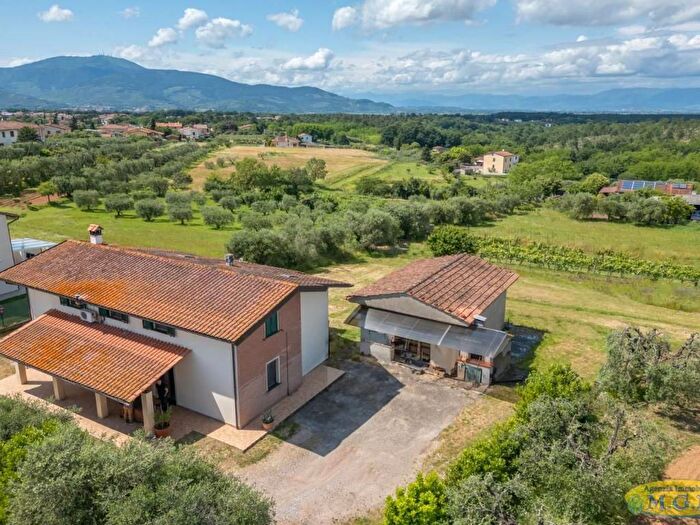 Casa con 6 locali in vendita in Via di Bientina, Centro, Santa Maria a Monte