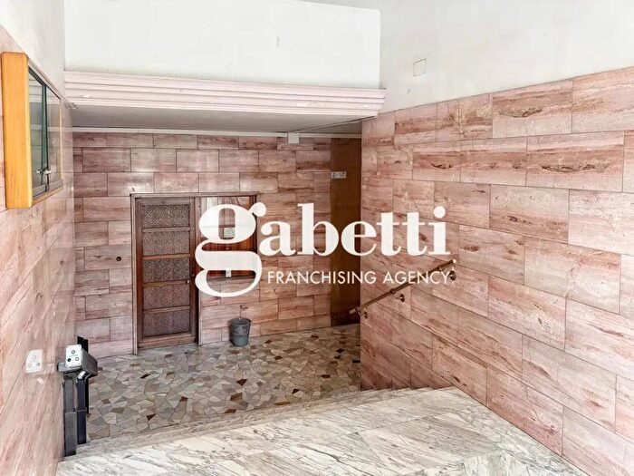 Appartamento bilocale in vendita in Via Olevano Romano, Roma