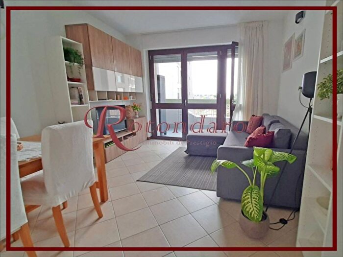 Appartamento bilocale in affitto in Via Luigi Mengoni, Bisceglie, Milano