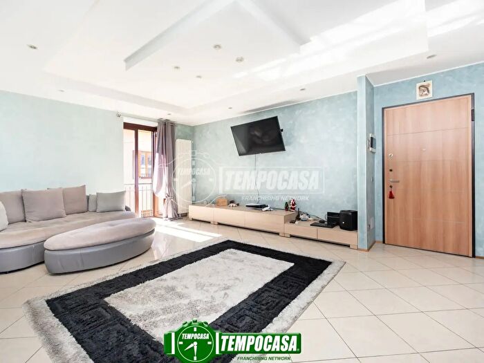 Appartamento quadrilocale in vendita in Via Trieste, Capriate San Gervasio