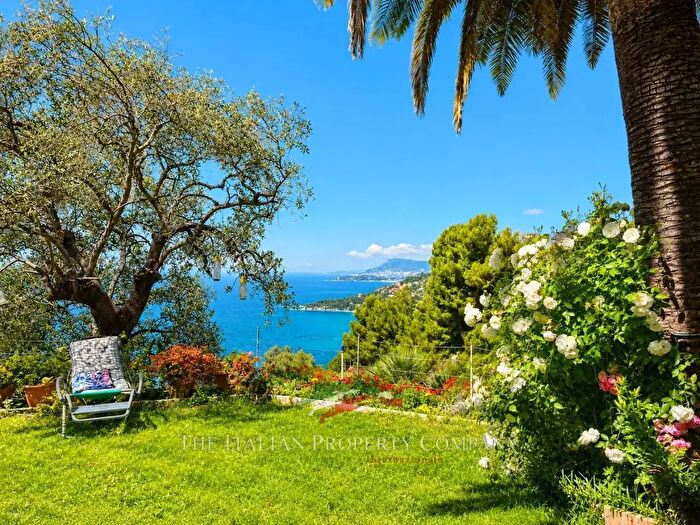 Casa con 7 locali in vendita in Via Porta Canarda, Ventimiglia