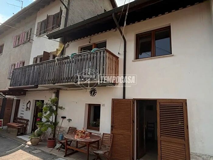Appartamento con 5 locali in vendita in Salita Venal, Chies D'Alpago