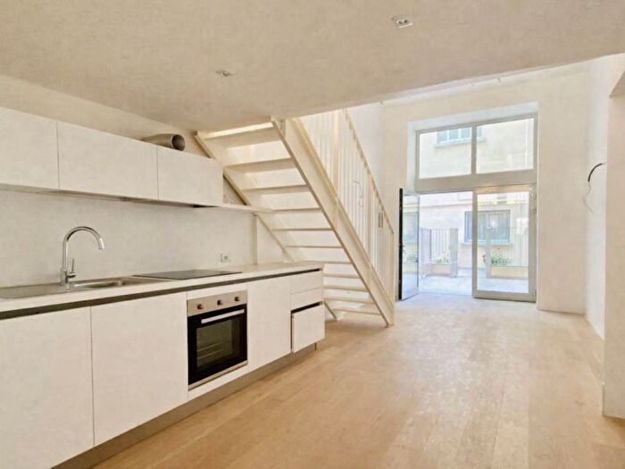 Appartamento bilocale in affitto in Via Andrea Solari, Solari, Milano