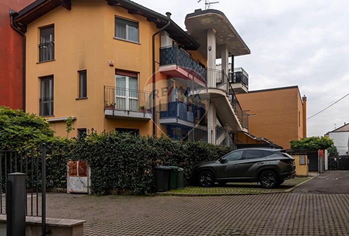 Appartamento trilocale in vendita in Corso Roma, Cologno Monzese