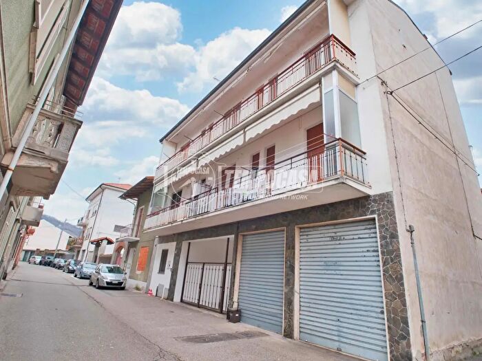Appartamento quadrilocale in vendita in Gattinara