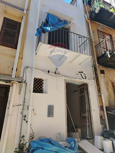 Casa bilocale in vendita in Via Venezia, Carini