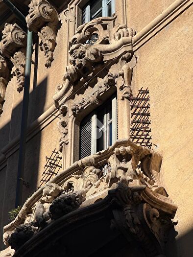 Appartamento bilocale in vendita in Via Donatello, Milano