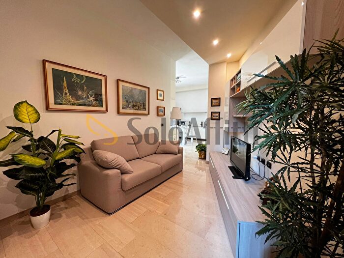 Appartamento trilocale in affitto in Viale Medaglie dOro, Modena