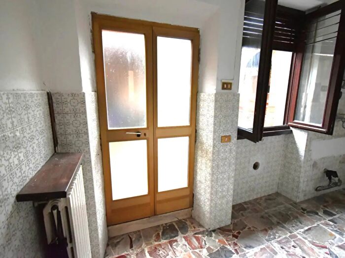 Casa trilocale in vendita in Via Biffi, Missaglia