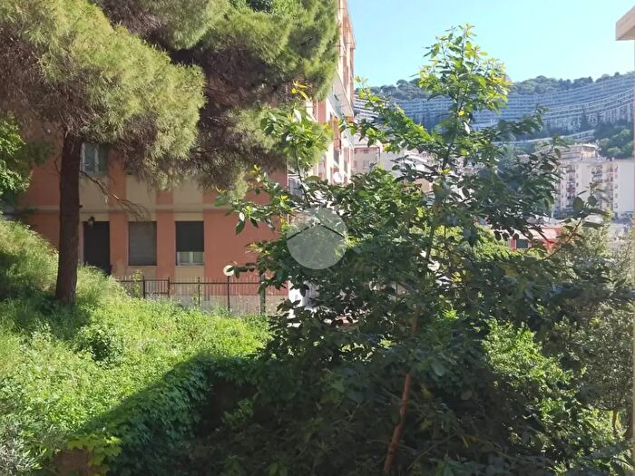 Appartamento bilocale in vendita in Via Aurelio Robino, Genova