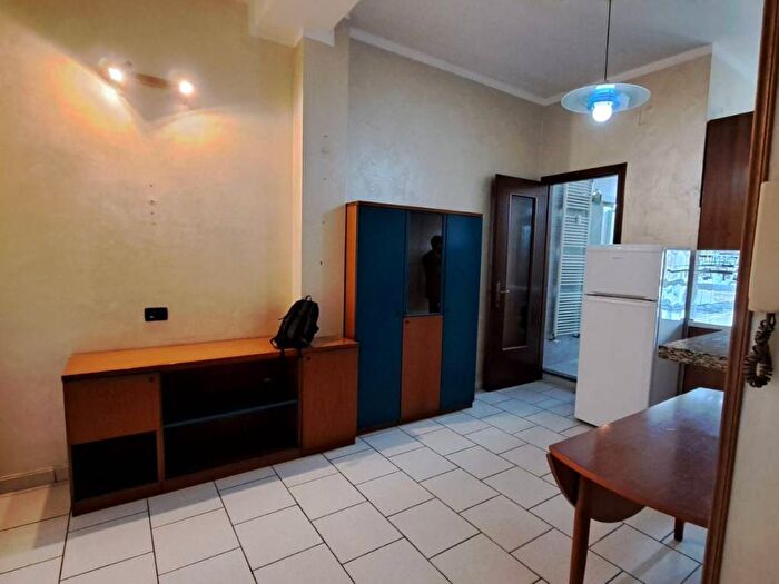 Appartamento bilocale in affitto in Via Quarto dei Mille, Pozzo Strada, Torino