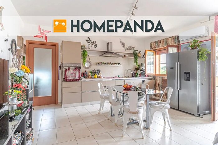 Appartamento quadrilocale in vendita in Via Colle dellAra, Chieti