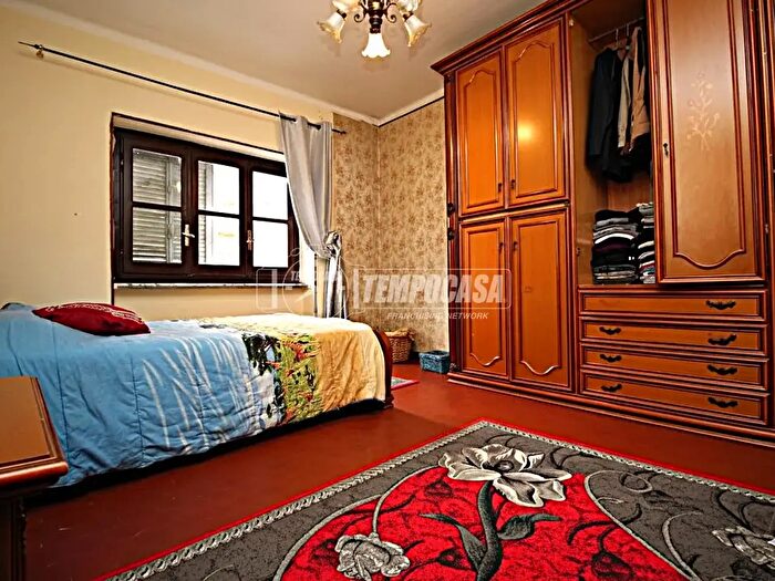 Appartamento con 5 locali in vendita in Via Aurora Vuillerminaz, Aosta