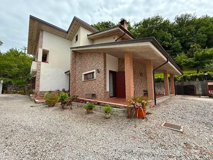 Casa con 7 locali in vendita in Via Piantana I Traversa, Vallo Della Lucania