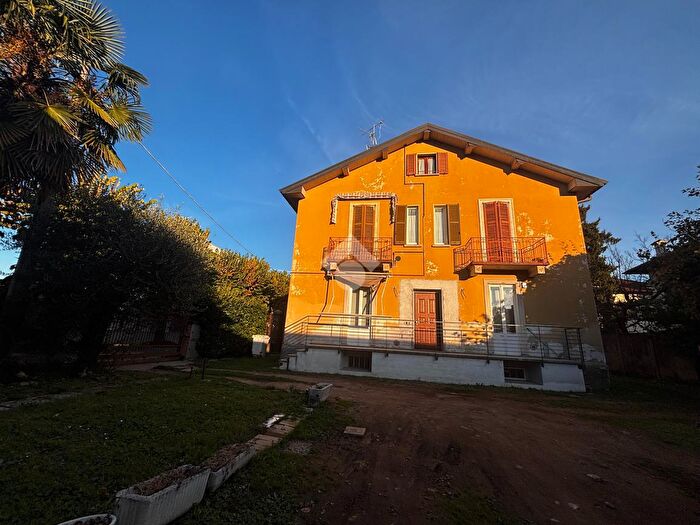 Appartamento quadrilocale in vendita in Via Isonzo, Malnate
