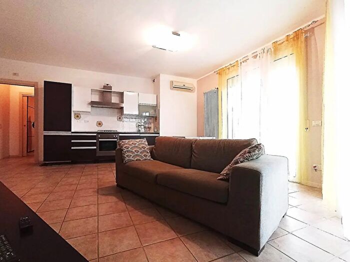 Appartamento bilocale in vendita in Viale Ortigara, Rimini