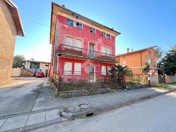 Casa trilocale in vendita in Via SantAntonio, Talmassons