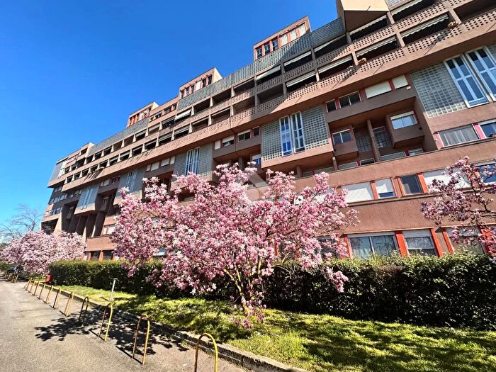 Appartamento con 5 locali in vendita in Via Enrico Falck, Milano