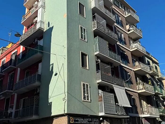 Appartamento trilocale in vendita in Via Indipendenza, Bari