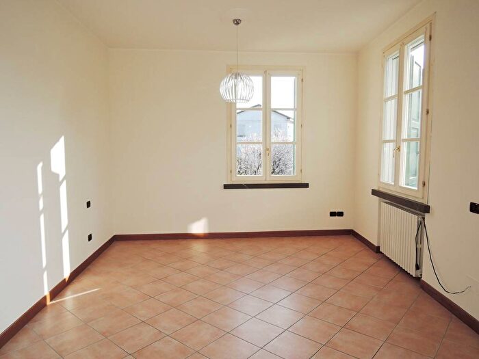 Appartamento bilocale in affitto in Via Edmondo De Amicis, Centro, Fabbrico