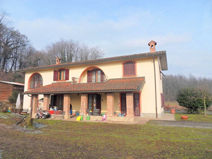 Casa con 5 locali in vendita in Serravalle Scrivia