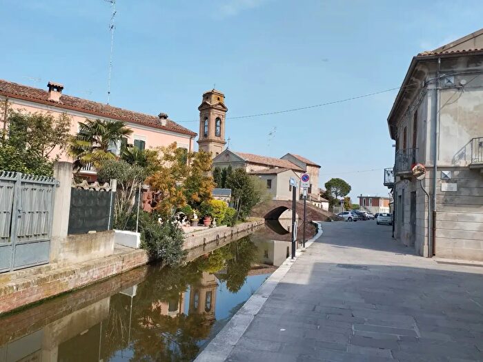 Appartamento quadrilocale in vendita in Via Gramsci, Comacchio