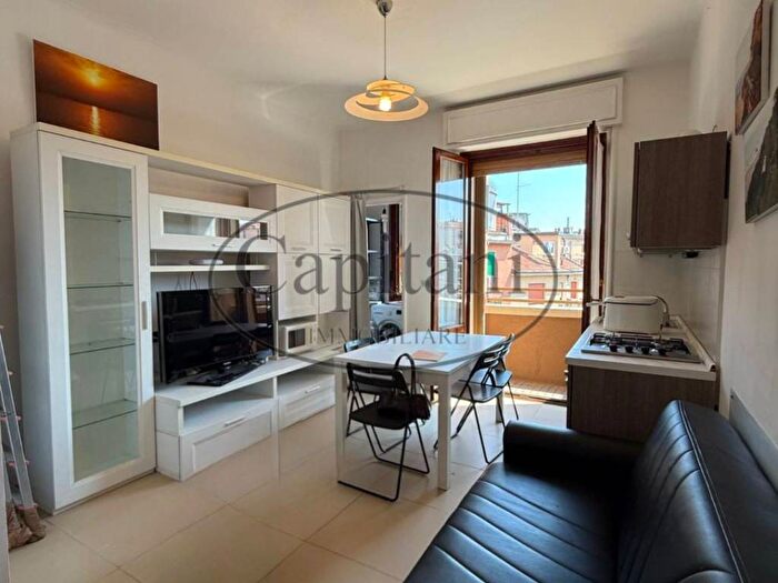 Appartamento trilocale in affitto in Via Giovanni Pacini, Città Studi, Milano