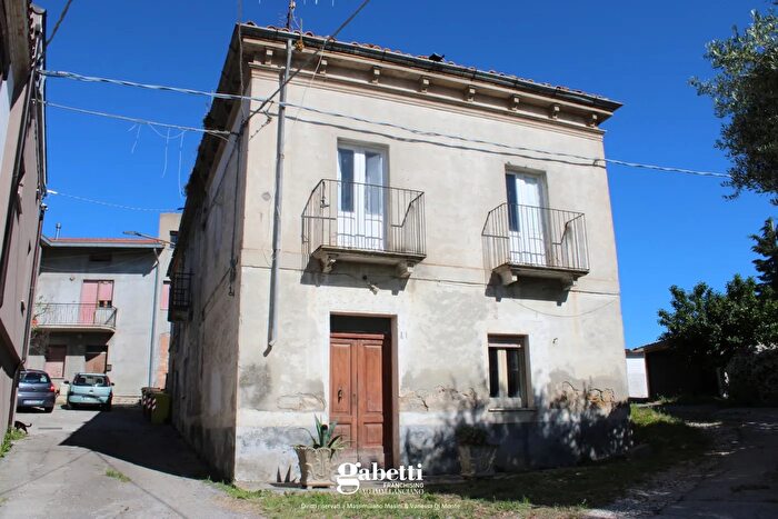 Casa trilocale in vendita in Via Forca di Lupo, Atessa