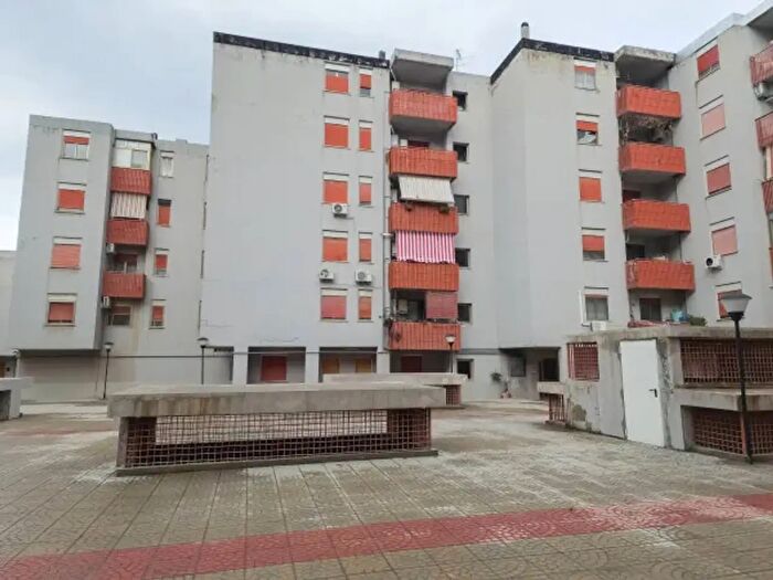 Appartamento con 5 locali in vendita in Via Sbarre Centrali d, Reggio Calabria