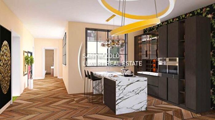 Appartamento quadrilocale in vendita in Via Frusa, Firenze