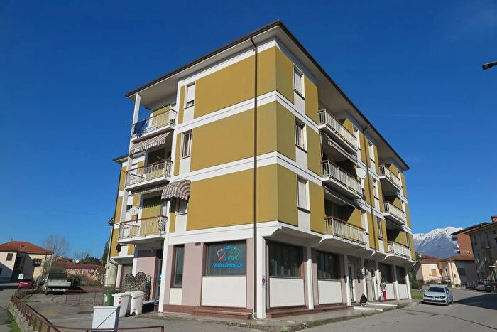 Appartamento con 5 locali in vendita in Villafranca In Lunigiana