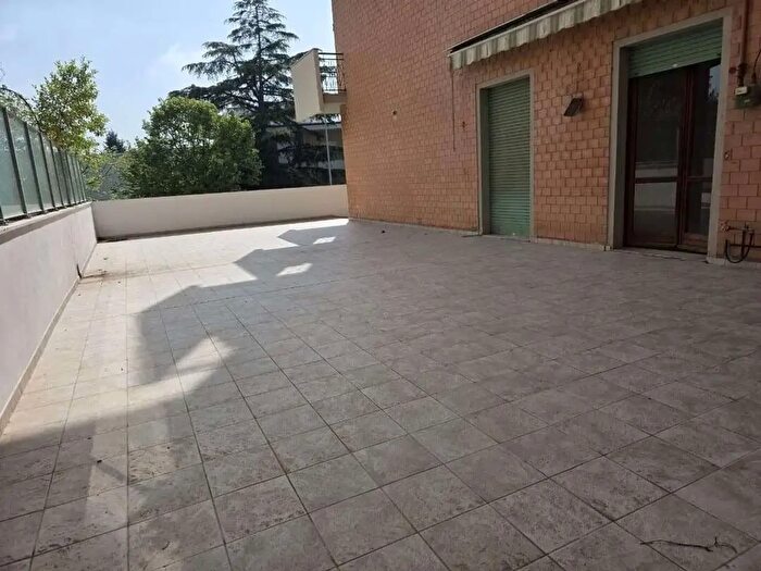 Appartamento con 5 locali in vendita in Ancona