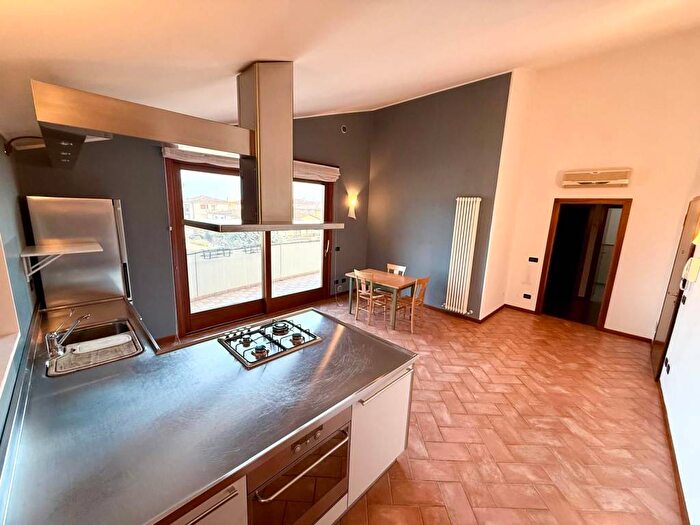 Casa quadrilocale in affitto in Villaggio Montegrappa, Quinto Vicentino