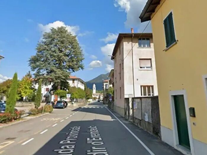 Appartamento monolocale in affitto in Via Venezia, Leggiuno
