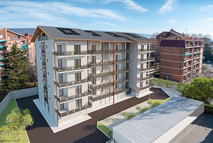 Appartamento quadrilocale in vendita in Via Cascinette Ivrea, Ivrea