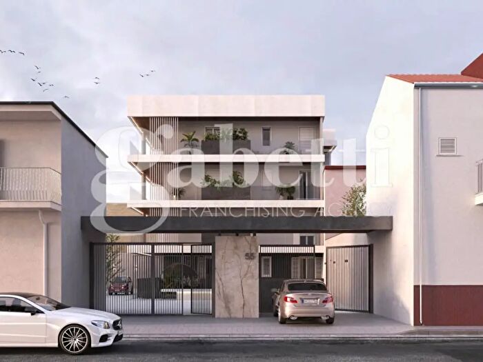 Appartamento trilocale in vendita in Via Salzano, Lusciano