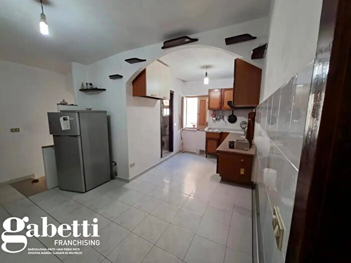 Casa quadrilocale in vendita in Via G Verga, San Piero Patti