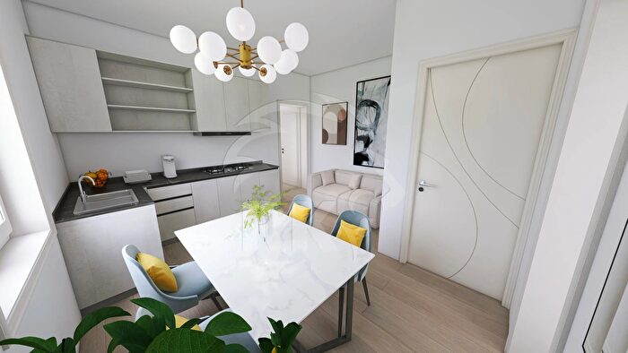 Appartamento trilocale in vendita in Via del Greto, Bologna