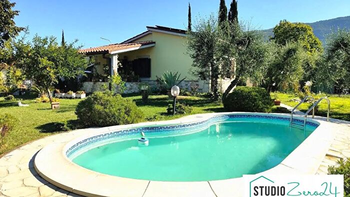 Casa trilocale in vendita in Via Battisti, Montecchio