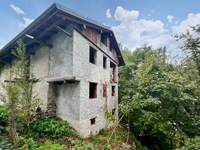 Case in Vendita e in Affitto - 2