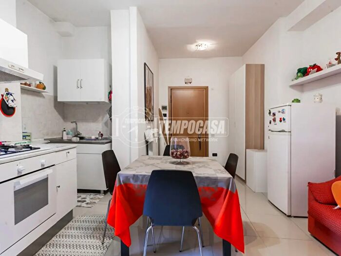 Appartamento bilocale in vendita in Via Michele Lessona, Milano