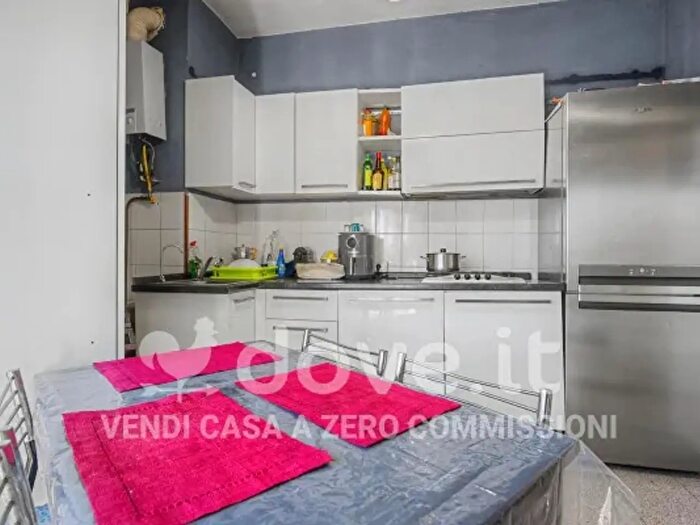 Appartamento trilocale in vendita in Via Renè Vanetti, Varese