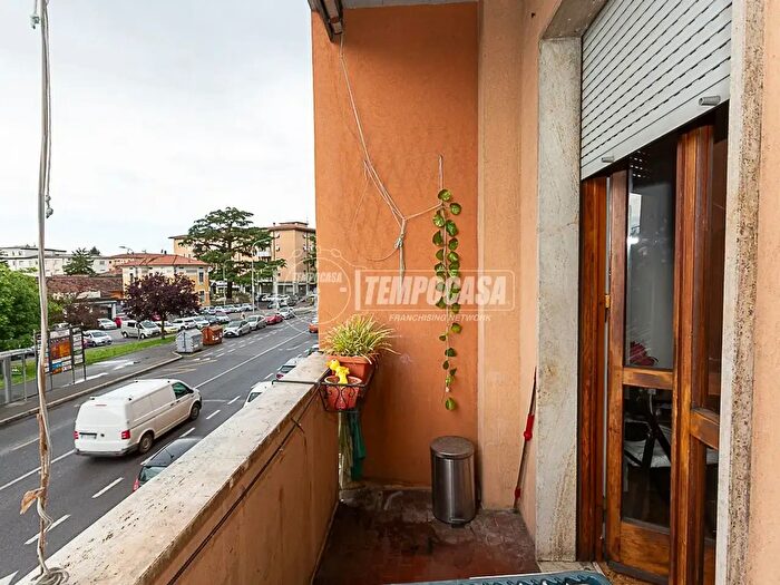 Appartamento trilocale in vendita in Viale del Piave, Brescia