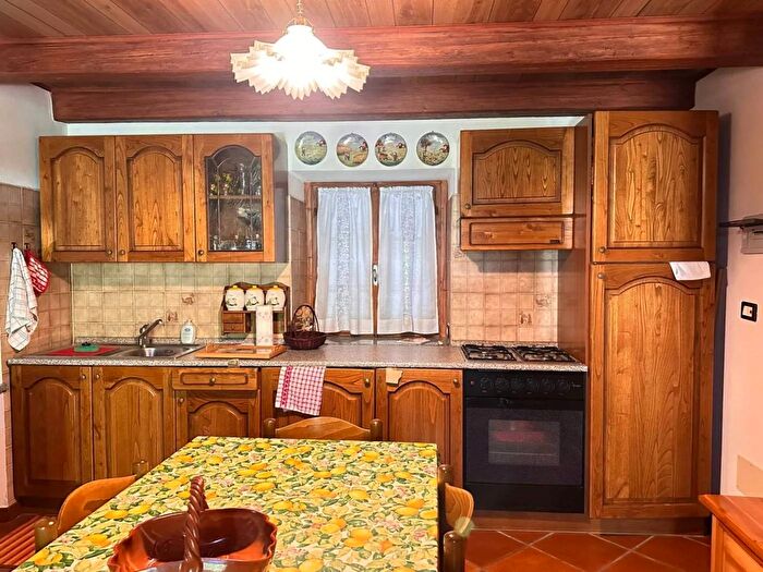 Casa trilocale in vendita in Via Guglielmo Marconi Rassa, Rassa