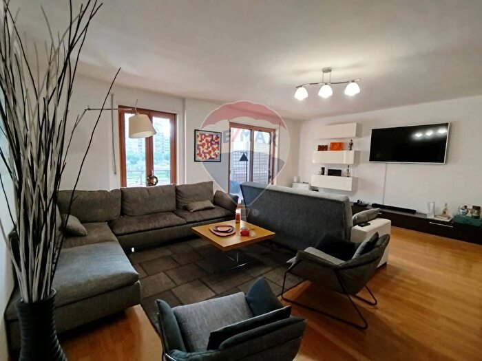 Appartamento con 5 locali in vendita in Via Giuseppe Posca, Bari