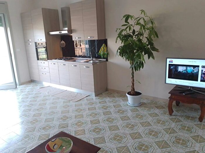 Appartamento con 6 locali in affitto in Sciacca, Sciacca