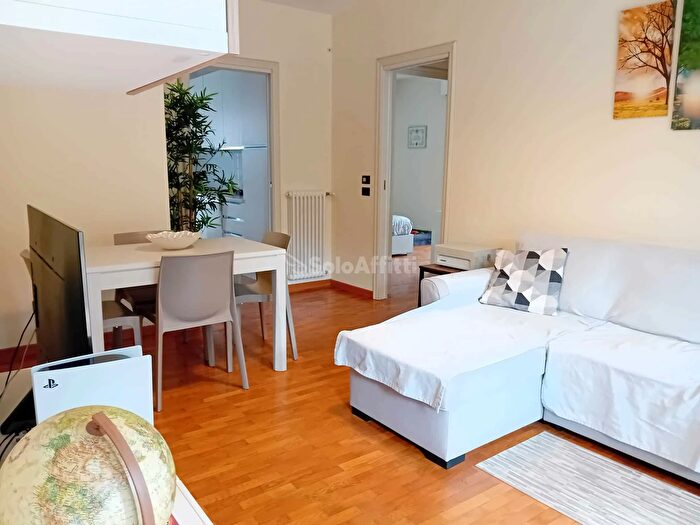 Appartamento quadrilocale in affitto in Viale Alfieri, Rimini